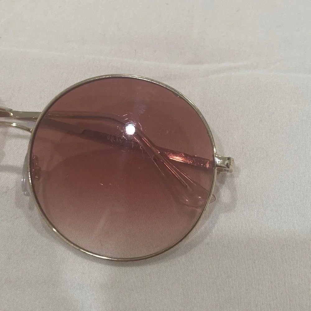 Round Silver Frame Sunglasses with Pink Gradient Lenses
